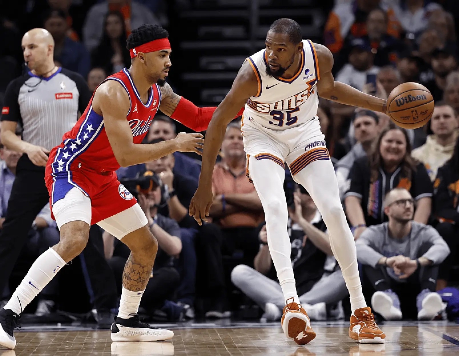 玩加电竞-杜兰特在皇家马德里比赛中爆冷，出色防守引发热议！的简单介绍