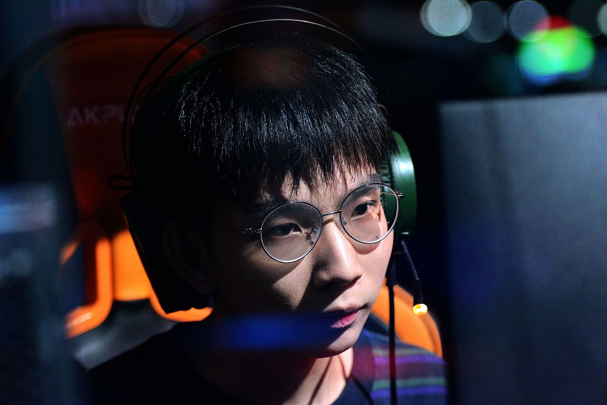 玩加电竞-关于Faker新星挺进下一轮表现惊艳，TL未来可期！的信息